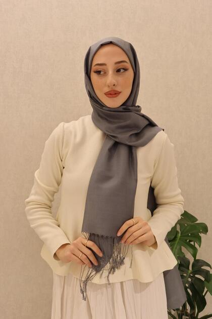 Crony Shawl Gray