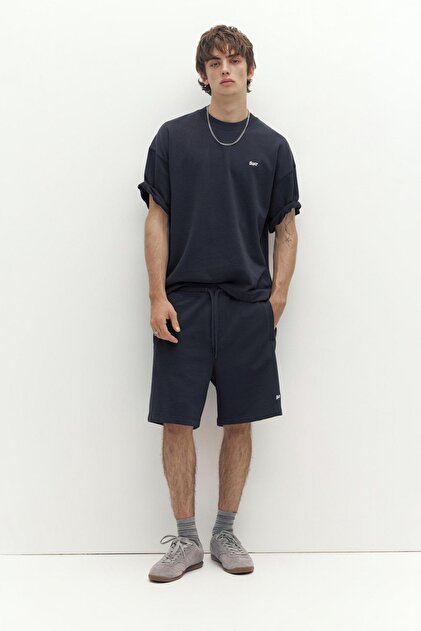 Logolu jogger bermuda şort