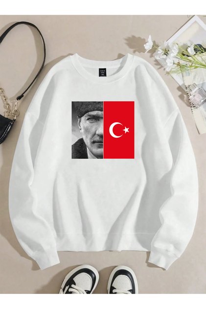 سويت شيرت قطني كبير الحجم برقبة دائرية للجنسين من ATATURK AND TURK FLAG