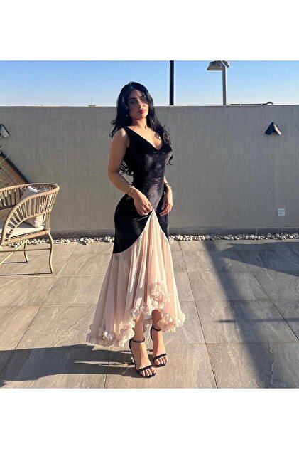 Razan Fashion Elegant and attractive two-tone women's dress: black Velvet  with loose beige georgette. Razan700- Trendyol