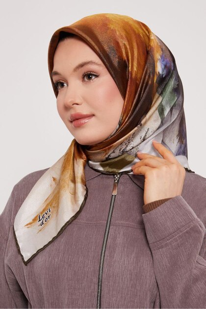 Batik Color Transition Pattern Sparkling Crystal Scarf