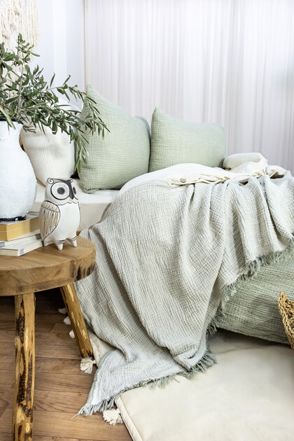 100% Muslin Bed Cover – 4-Layer Lightweight Breathable Blanket, All Seasons (Ivory, 230x240cm)