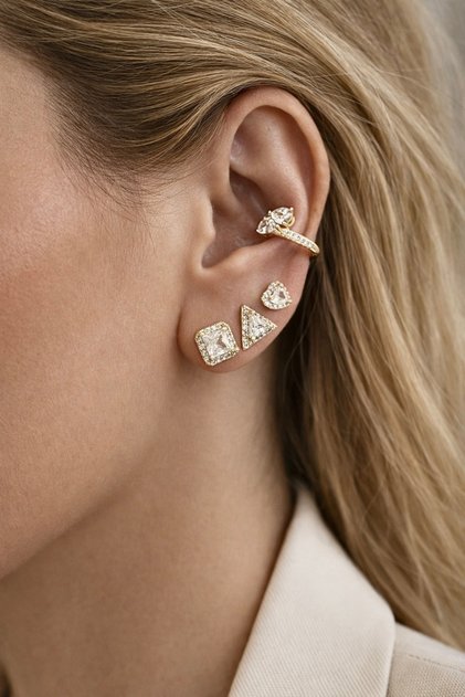 Lova Heart Shaped Stone Detailed Gold Elegant and Sparkling Daily Earrings