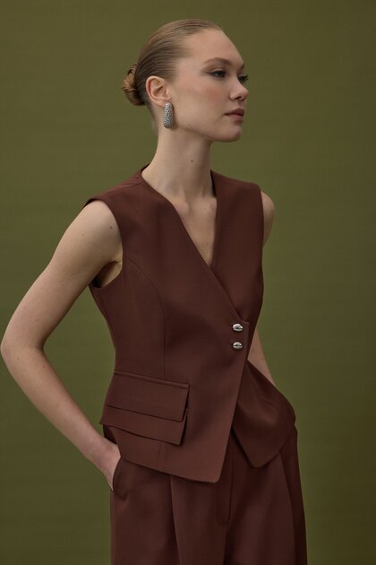Sofia Vest - Brown