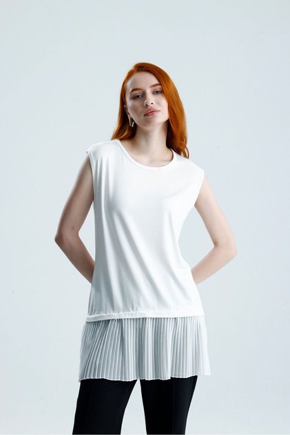 Piliseli Sleeveless White Undergarment