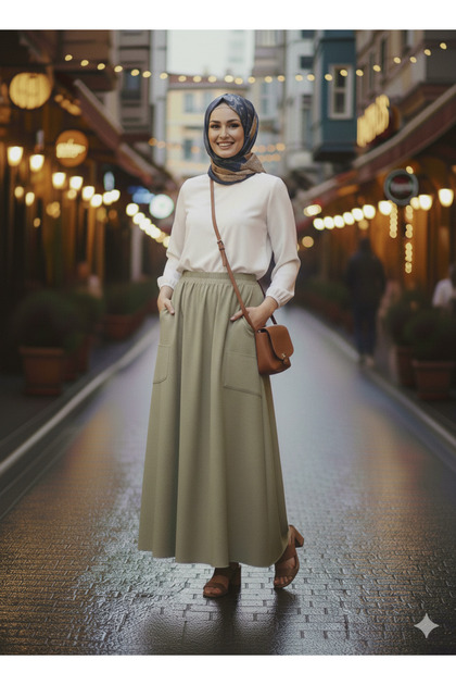Women's Elastic Waist Gabardine Fabric Skirt with Pockets