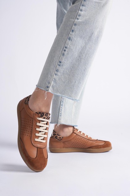 Women's Genuine Leather Lace-Up Suede Detailed Sports Shoes - Tan