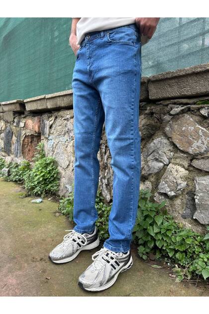 Men's Denim Classic Oversized Jeans Regular Straight Leg Lycra Jeans