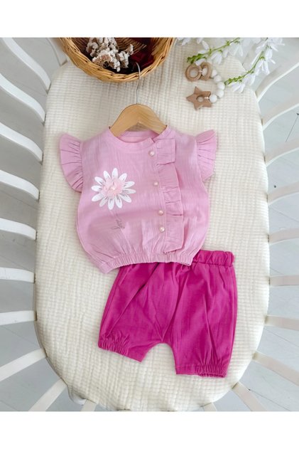 Summer Baby Girl Outfit with Daisy Detail Shorts