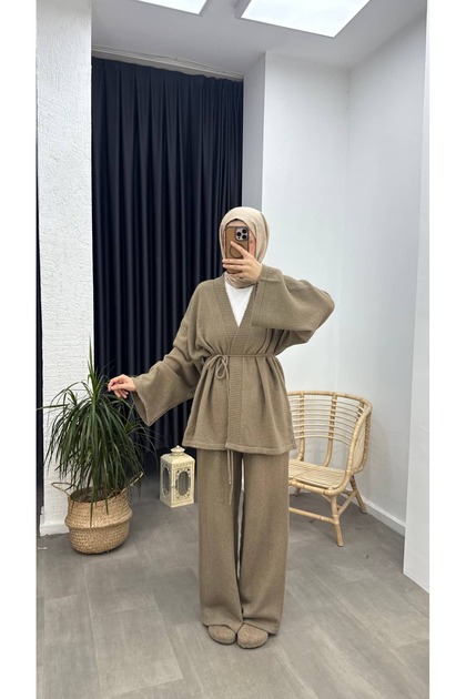 Premium Tie-Up Kimono Knitwear Set