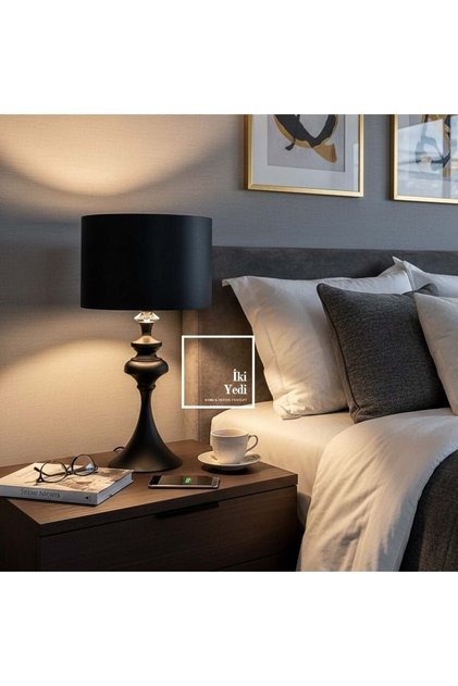 Oswald Siyah Modern Abajur Metal Gövdeli Şık Yatak Odası Salon Masa Lambası Dekoratif Aydınlatma