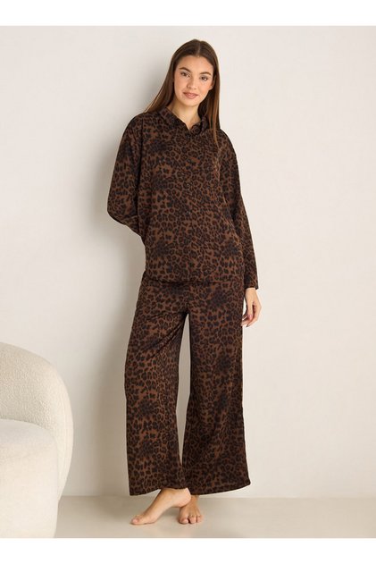 Pyjama Set Button-Down Shirt & Trousers