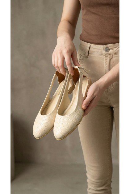 Women's Beige Open-Side Bowknot Knitted Patterned Leather Ballerinas 1.5cm Byndi̇mj01