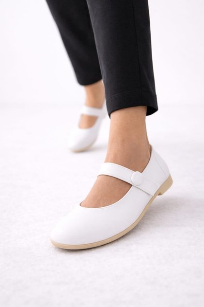 Office Chic Pointed Toe Buttoned Elastic Ballerinas