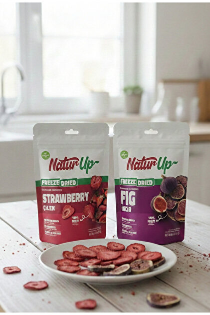 NaturUp Dondurarak Kurutulmuş Çilek ve İncir 20 Gr x 2 Adet