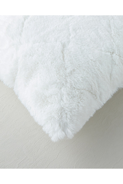 English Home Soft Touch Rabbit Pelüş Kırlent Kılıfı 45x45 cm Beyaz