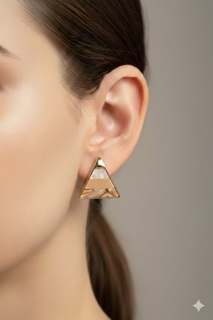 TRIANGLE EARRINGS