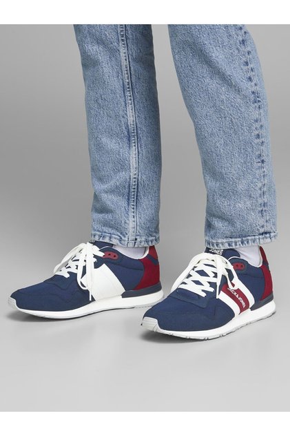Sneaker Sneaker