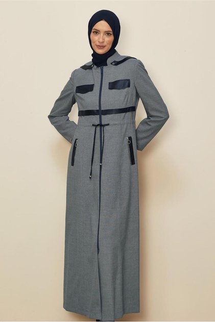 Hooded Curtain 10824