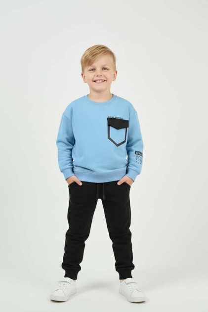 Dynamic and Comfortable: Two-Piece Sports Set (Ages 4-11)