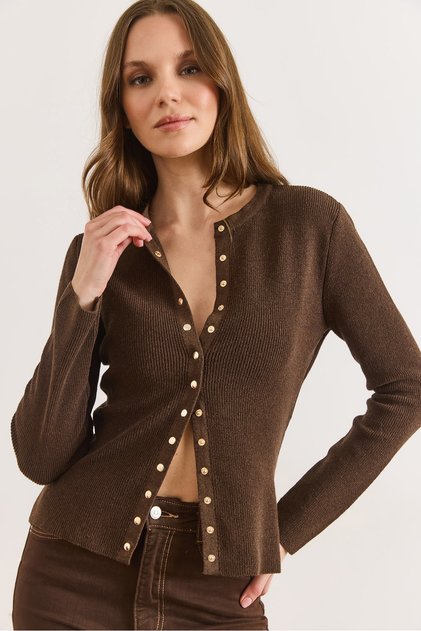 Women's Brown Crew Neck Buttoned Soft Textured Knitwear Blouse Blz-19003217