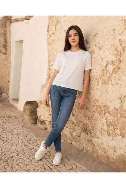 Senior Girls White Embellished Short Sleeve Top