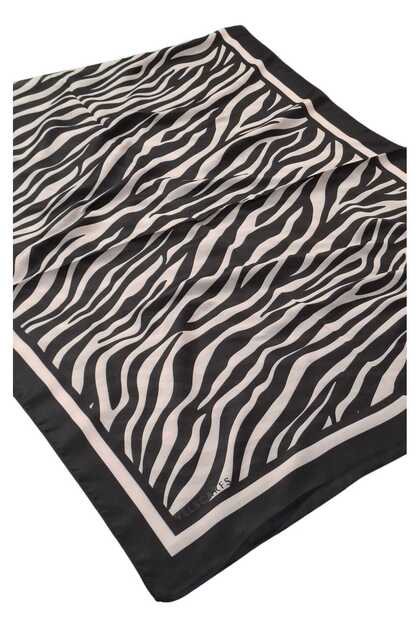 Nora Premium Soft Shawl - Zebra