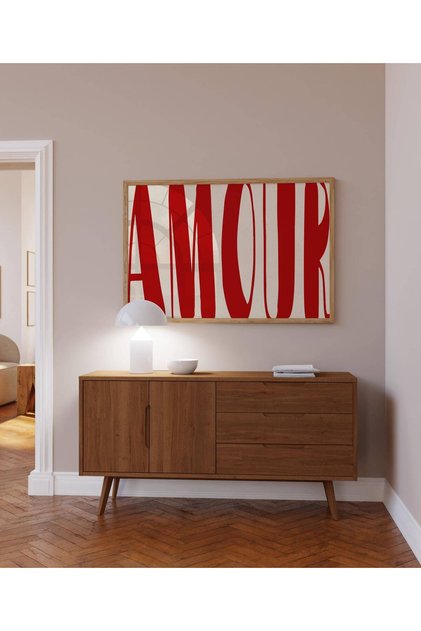 Amour Tipografi Baskısı: Retro Kırmızı Duvar Sanatı