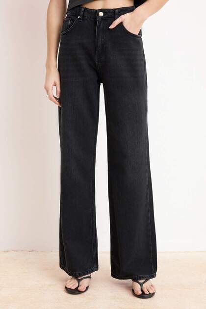 Siyah More Sustainable YUMUŞACIK Tencel Karışımlı Yüksek Bel Wide Leg Jeans TWOSS26JE00137
