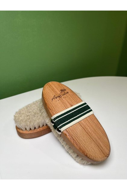 Natural Horsehair Brush - Stylish and Useful