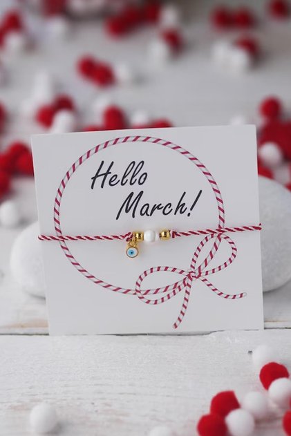 Baba Marta Marteniçka Red and White String Pearl Lucky Bracelet with Card