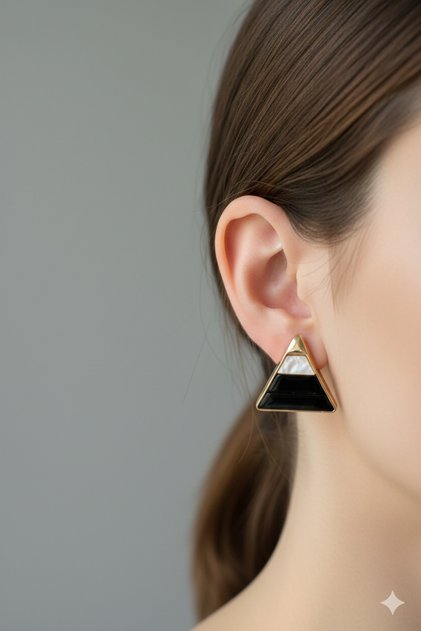 TRIANGLE EARRINGS
