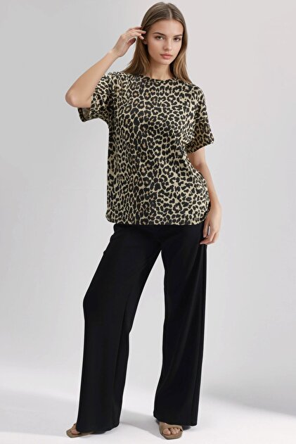 Hiccup Oversized Leopar Desenli Bisiklet Yaka Tişört - Fiyatı