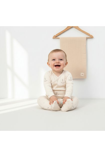3-6 Months Baby Boys 3-Piece Body Suit Set in Organic Cotton with Anchor Pattern and Muslin Blanket