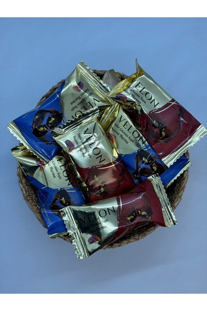 SÜTLÜ BİTTER ÇİKOLATA KAPLI BADEMLİ HURMA 500G