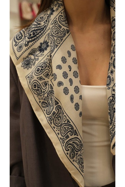 Twin Ethnic Pattern Scarf 70X70Cm