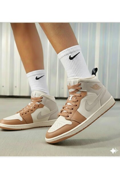 Nike Air Jordan 1 Hi Flyease 