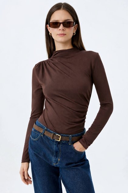 Women's Brown Draped Turtleneck Long Sleeve Crop Blouse