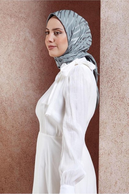 Alvina Zebra Pattern Jacquard Scarf 8454