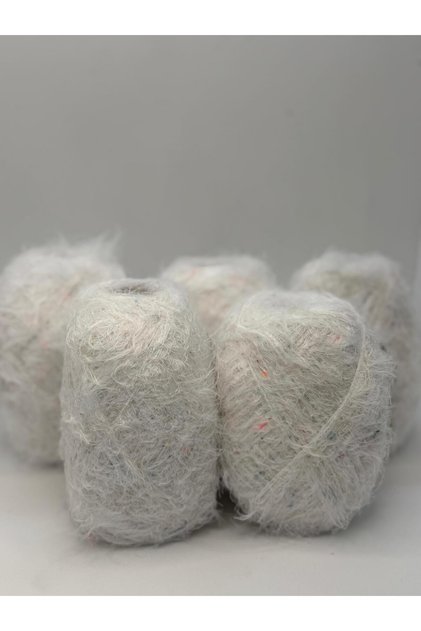 TAVŞAN TÜYÜ SAKALLI EL ÖRGÜ İPLİĞİ 300 GR