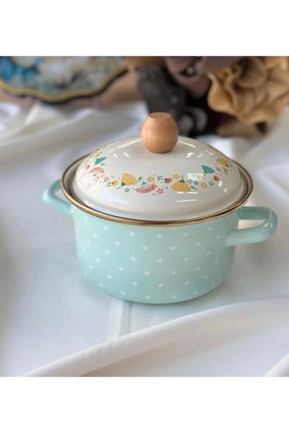 16 cm 1.5 Liter Enamel Deep Cooking Pot - with Wooden Handle