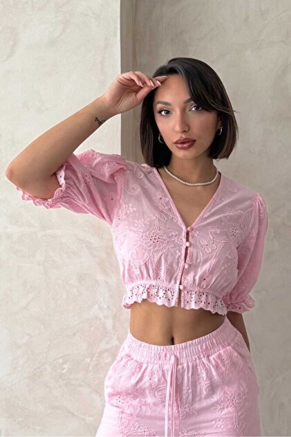Fisto Detaylı Nakışlı Bluz - Pembe | D2875 - Pembe