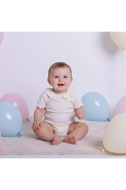 Jakarli Ruffled Collar Body Suit