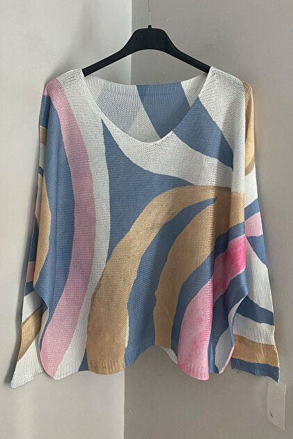 Women's Italian White Cappuccino V-Neck Vintage Abstract Patterned Loose Mercerized Blouse