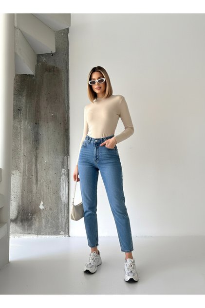 High Waist Belt Epaulette Detail Mom Jeans