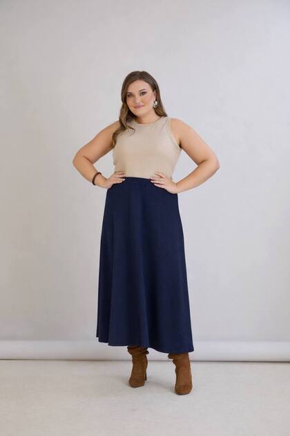 Elegant Solid Color Soft No Show Unlined Comfortable Cut Sports Flared Plus Size Women's Skirt