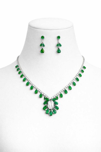 Women's Silver Color Model Waterway Zircon Stone Necklace Earring Set