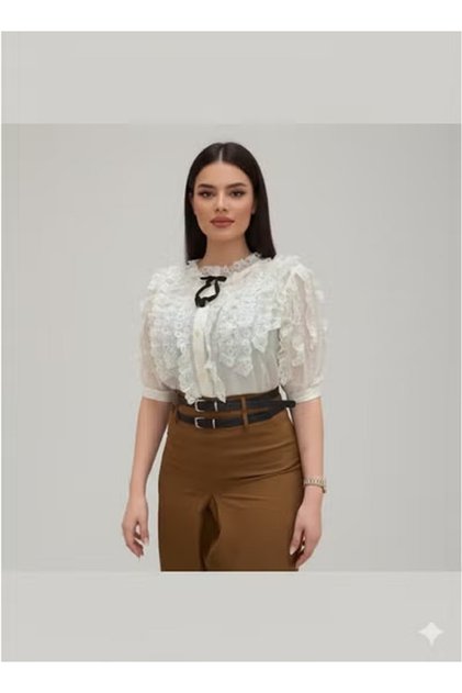 Elegant women's blouse with a luxurious romantic design and exquisite Lace details; a fashionable and trendy blouse.