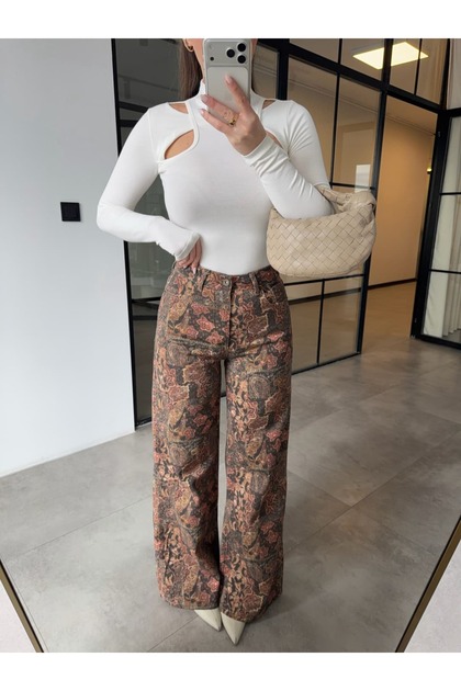 Patterned Straight Rosalin Jean