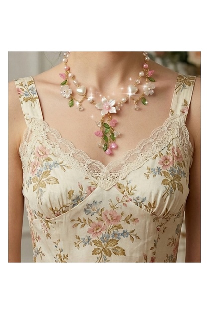 Fransız esintili tasarım vintage çiçekli kolye
